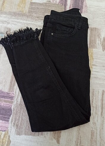 Siyah pantolon jean