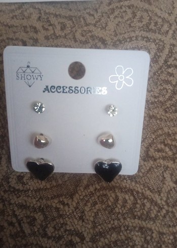 Siyah Pul Detaylı Mini Küpe Seti - Görsel 3