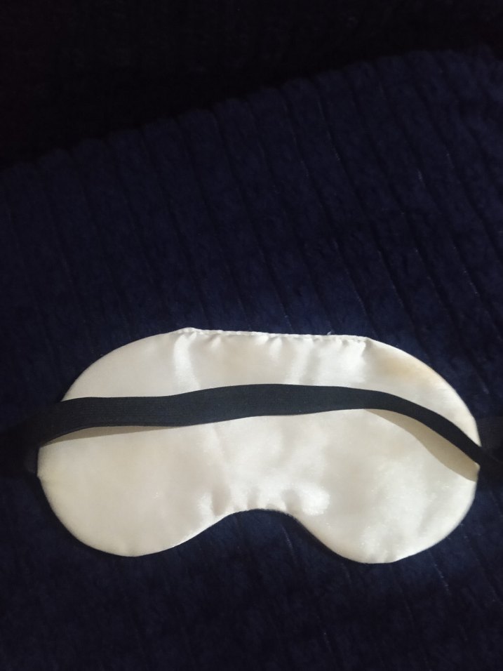 Çok Renkli Kemerli Kadın Uyku Maskesi - Görsel 3