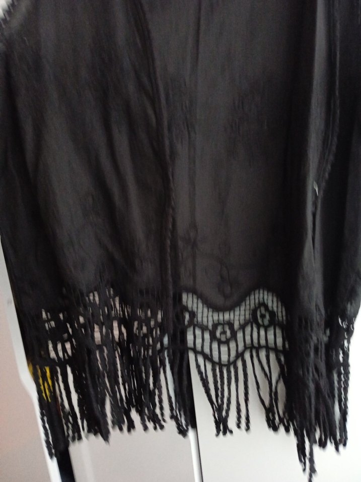 kadın yelek püsküllü siyah işlemeli - Görsel 2