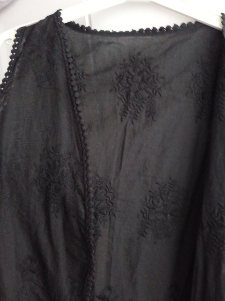 kadın yelek püsküllü siyah işlemeli - Görsel 3