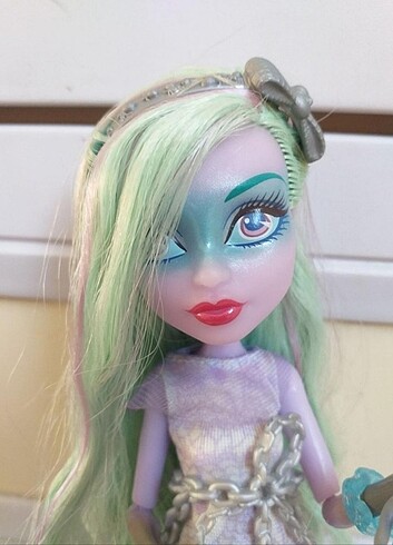  Beden Monster High Twyla