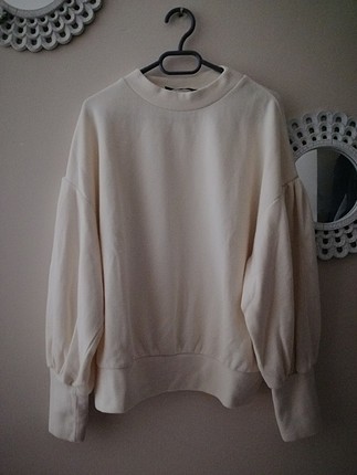 Sweetshirt 