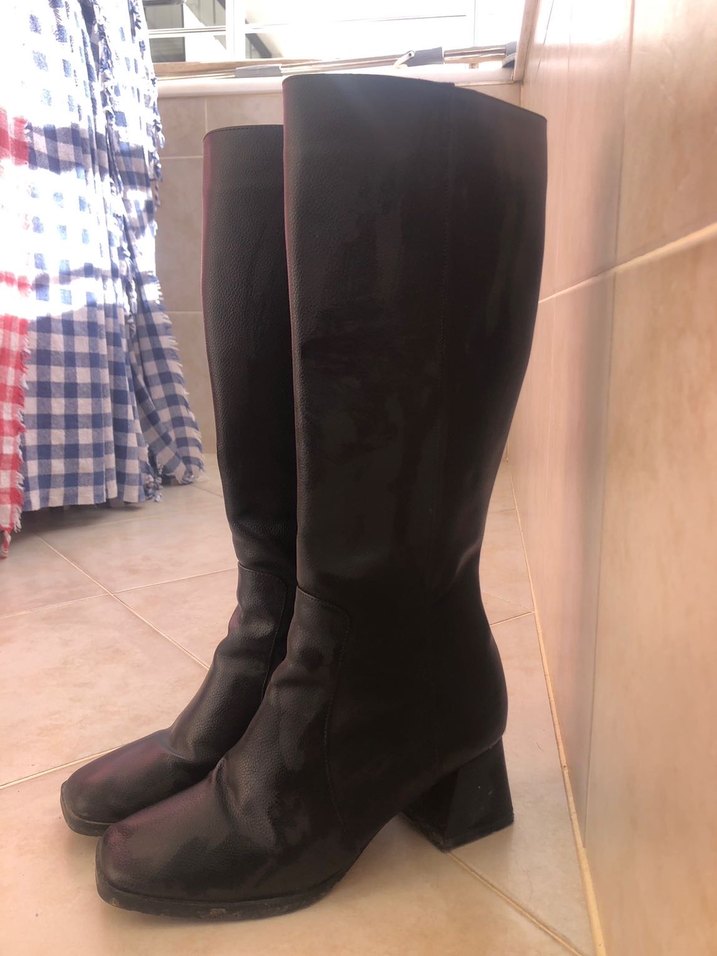 Diz Üstü Siyah Deri Çizme - Görsel 2