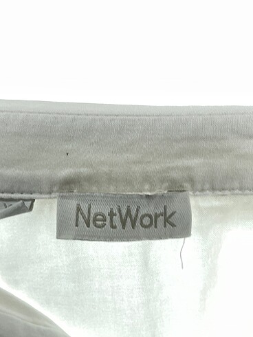 xs Beden beyaz Renk Network Gömlek %70 İndirimli.