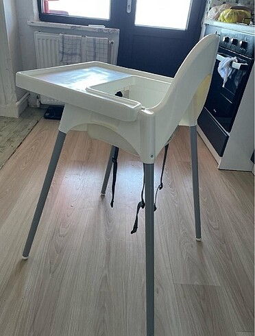 Ikea Bebek yemek masası