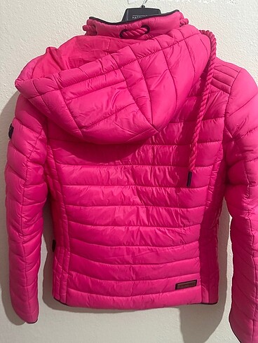 xs Beden şişme mont
