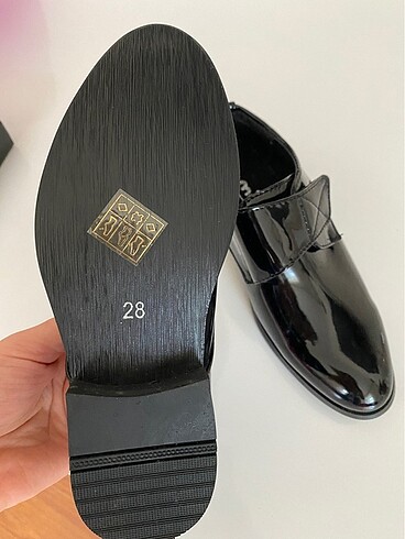 28 Beden Erkek çocuk ayakkabısı