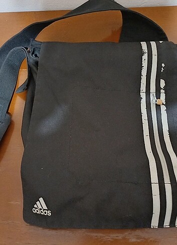 Orijinal Adidas postacı çantası