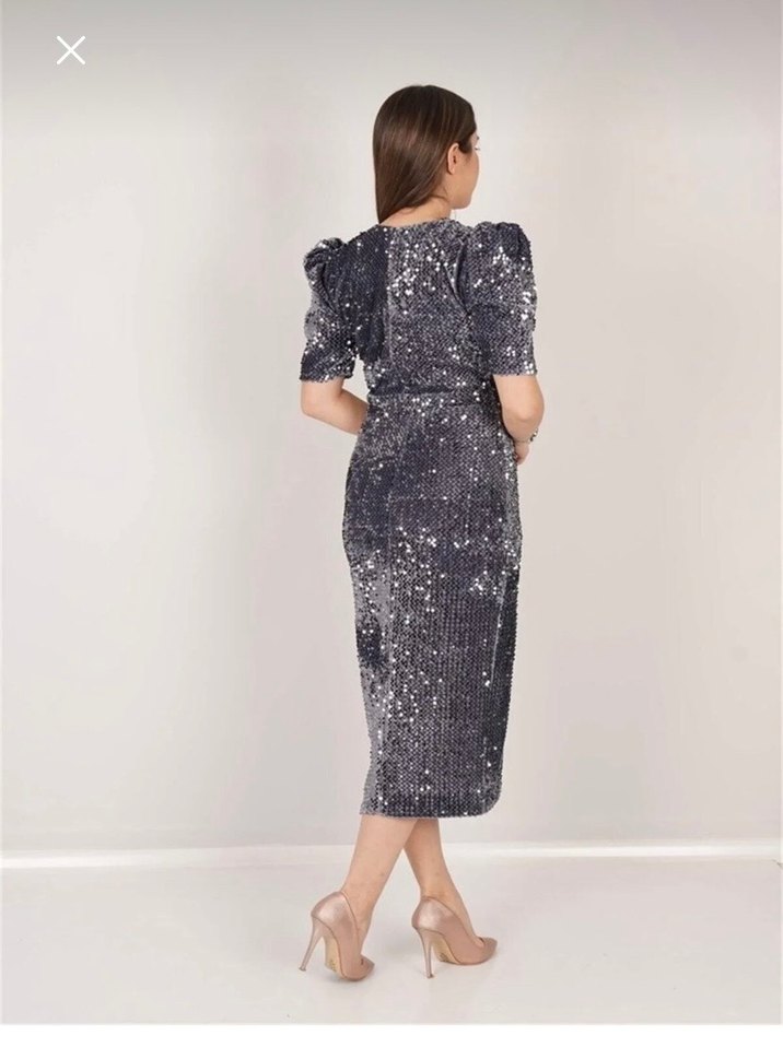 Gri Payetli V Yaka Kısa Kollu Abiye Elbise - Görsel 3