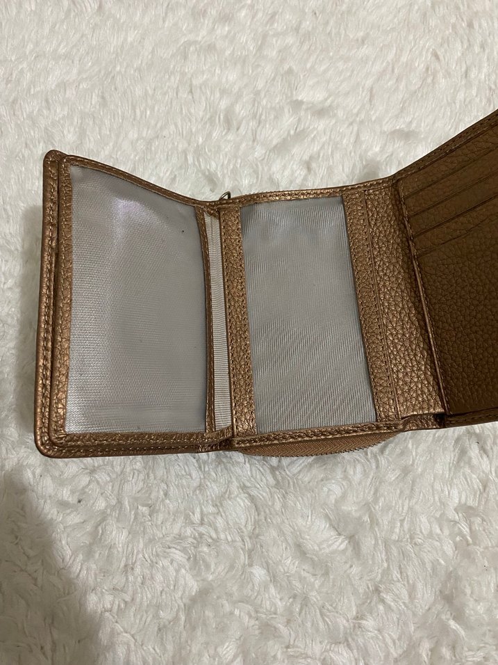 Parlak Deri Kadın Cüzdanı - Görsel 5