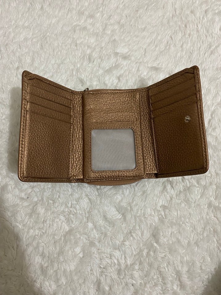 Parlak Deri Kadın Cüzdanı - Görsel 4