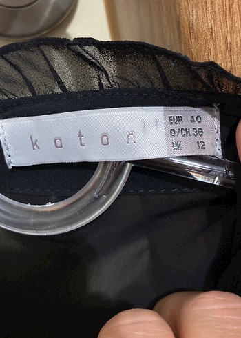 Volanlı Siyah Kısa Kollu Bluz - Görsel 4