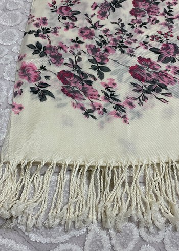 Kadın Şal - Görsel 2