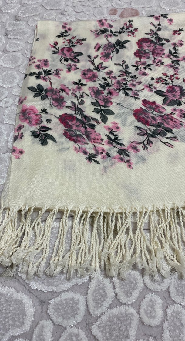 Kadın Şal - Görsel 2