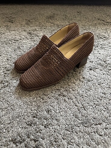 Vintage örgülü topuklu ayakkabı