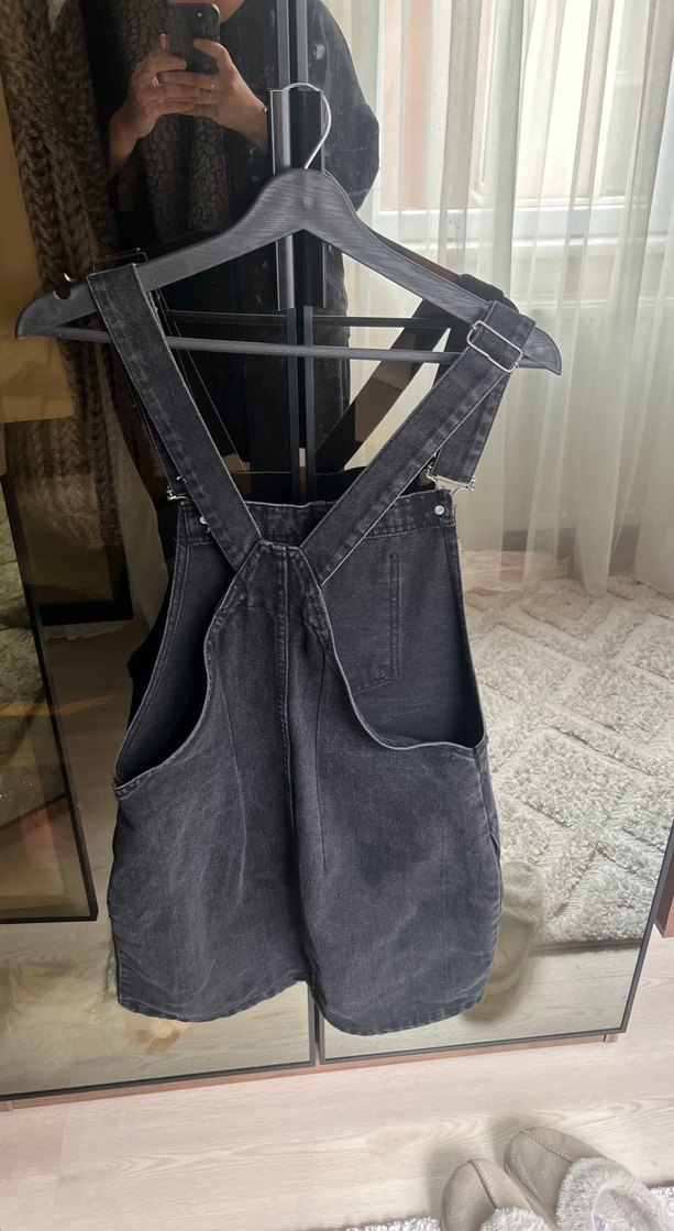 Siyah Denim Askılı Midi Kısa Tulum - Görsel 2
