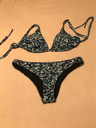 Mavi leopar desenli bikini takım