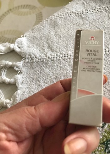Vıchy fuşya pembe ruj - Görsel 3