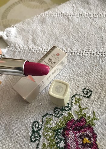 Vıchy fuşya pembe ruj - Görsel 2