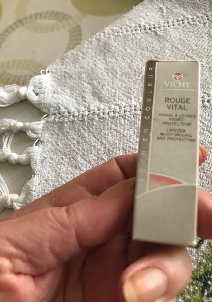 Vıchy fuşya pembe ruj - Görsel 3