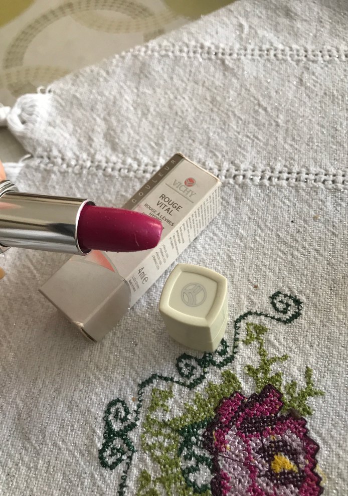 Vıchy fuşya pembe ruj - Görsel 2