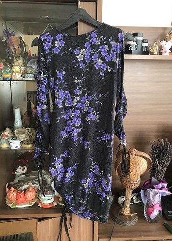 Uzun Kollu Mor Çiçekli Midi Elbise - Görsel 4