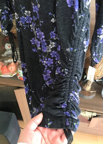 Uzun Kollu Mor Çiçekli Midi Elbise - Görsel 3