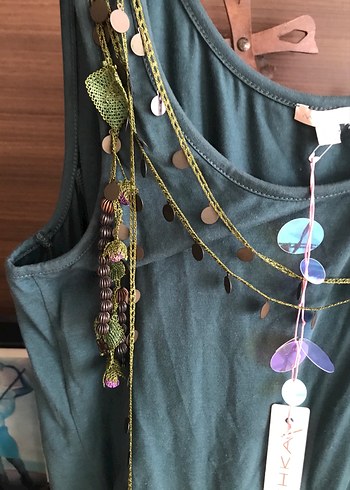 Zincir Detaylı Yeşil kolsuz buluz - Görsel 2