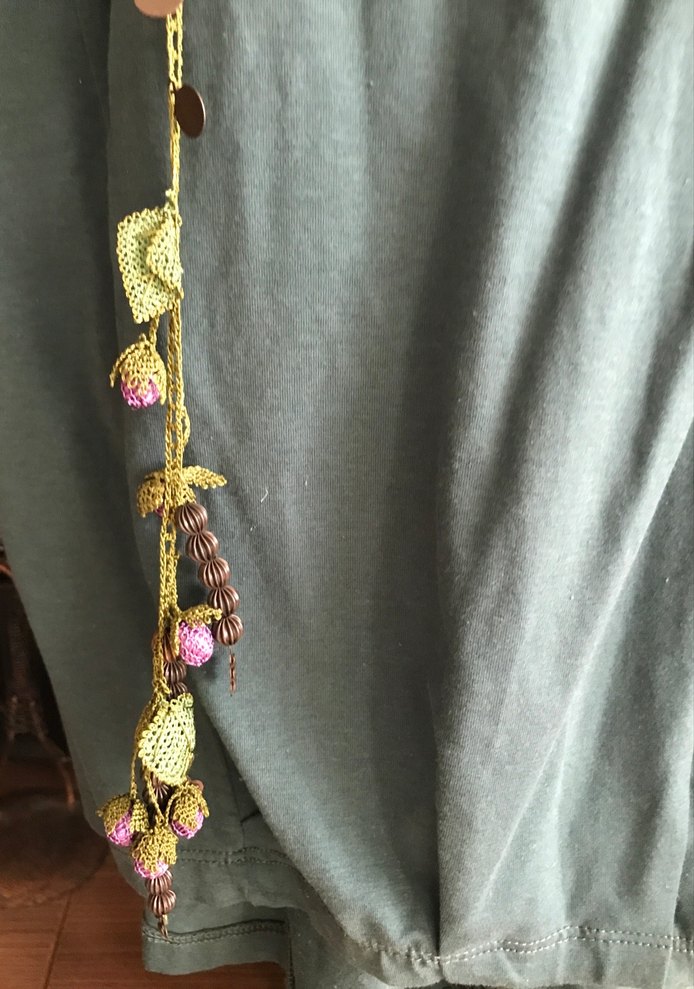 Zincir Detaylı Yeşil kolsuz buluz - Görsel 3