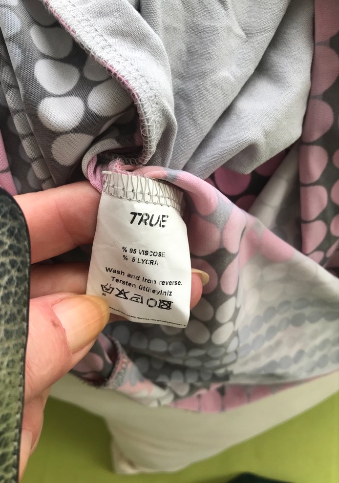 Pembe Gri Batik Desenli Drapeli Bluz - Görsel 5