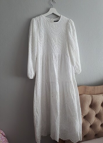 Hiç defosu yok m/L bedene uyumlu