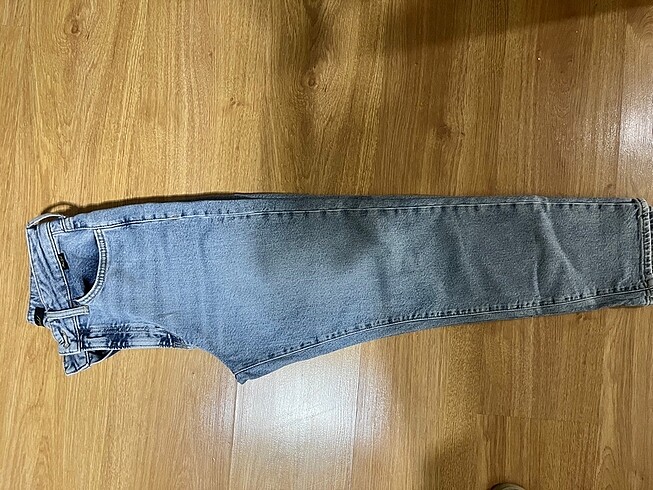 28 Beden Mavi jean