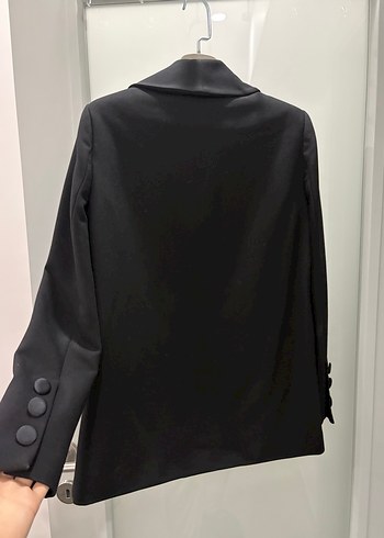 Siyah Düğmeli Kadın Ceket - Görsel 3