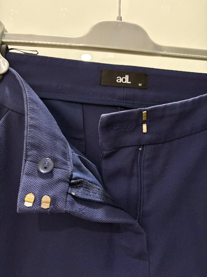 Düğmeli Lacivert Kadın Kumaş Pantolon - Görsel 2