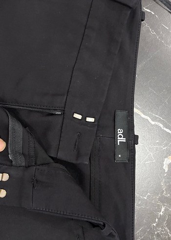 Siyah Kadın Kumaş Pantolon Midi Boy - Görsel 2