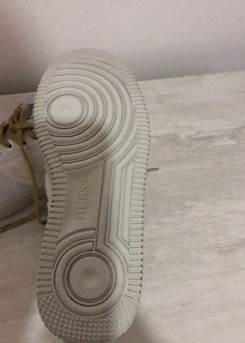 Beyaz Kürklü Kadın Spor Ayakkabı GUES.S. - Görsel 8