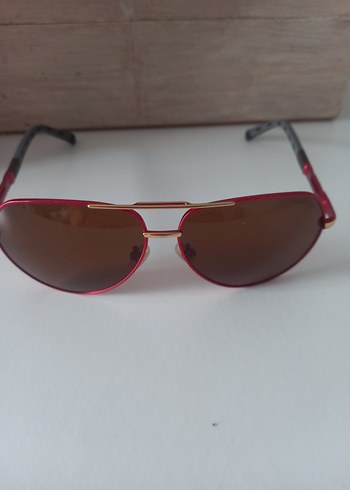 Klasik Zarif Kırmızı Parlak Güneş Gözlüğü - Görsel 2