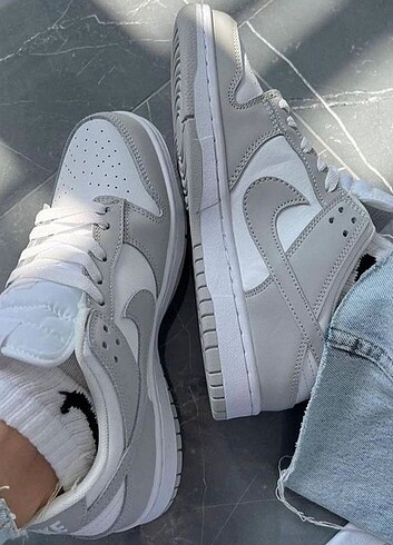 Nike Dunk Low