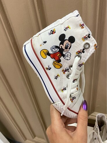 28 Beden beyaz Renk Convers