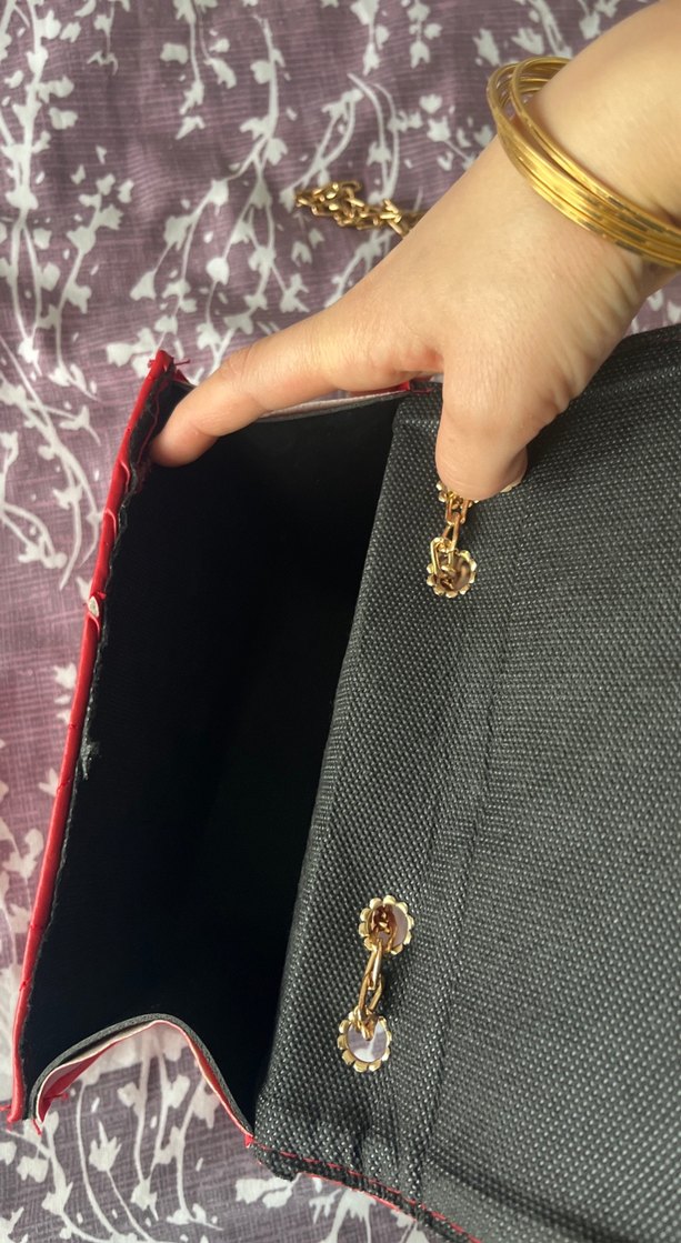 Zincir Detaylı Kırmızı Kadın Çanta - Görsel 3