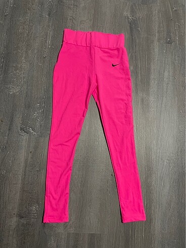 Pembe nike tayt