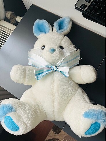 Peluş oyuncak tavşan