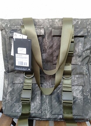 Nike haki renk çanta sıfır orjinal barkod sorgulama yapabilirsin