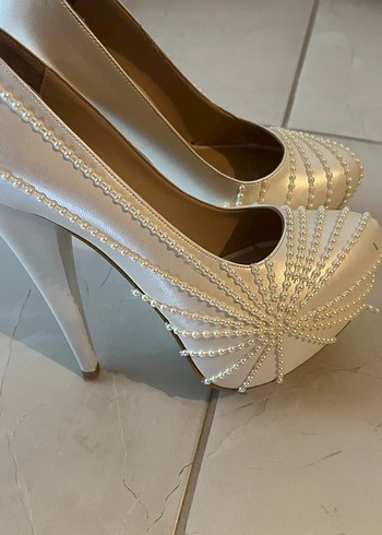 Krem inci işlemeli  Yüksek Topuklu Kadın Ayakkabı - Görsel 3