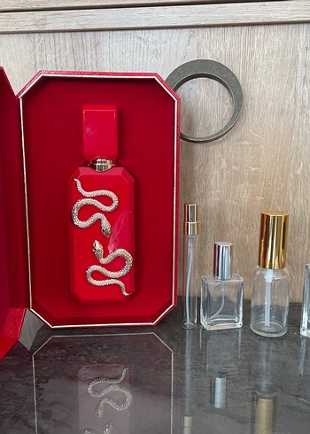 French Avenue VENENO Scarlet Unısex Parfüm - Görsel 2