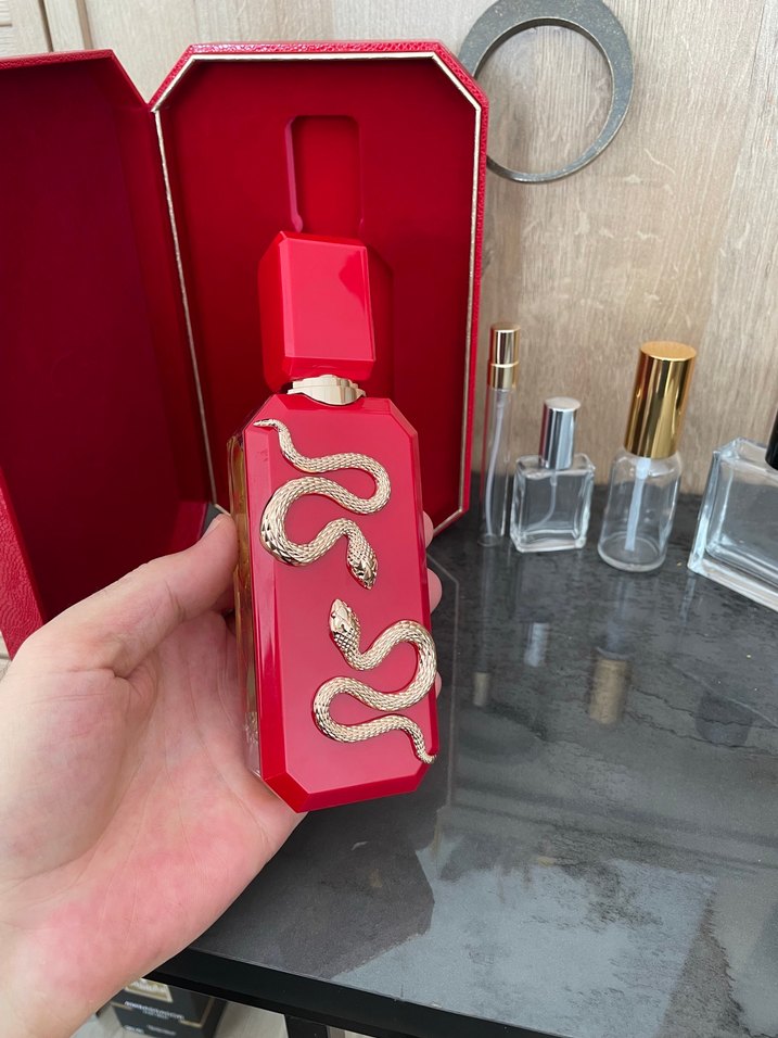 French Avenue VENENO Scarlet Unısex Parfüm - Görsel 3