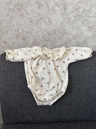 Zara kız bebek body