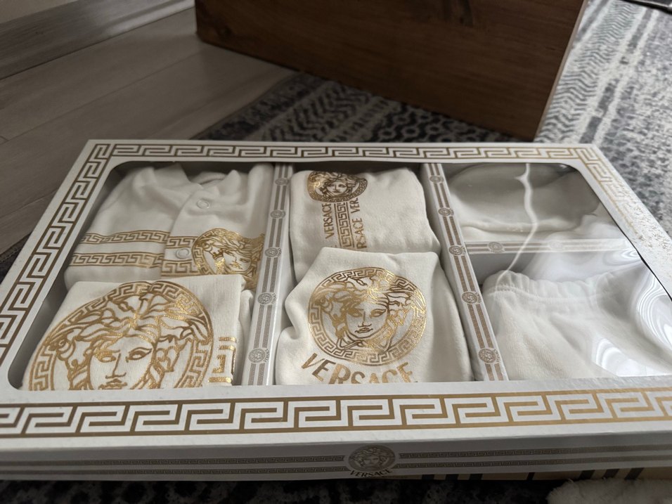 Versace Beyaz İşlemeli Modern Klasik hastane çıkışı - Görsel 2