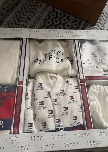 Tommy Hilfiger Yenidoğan